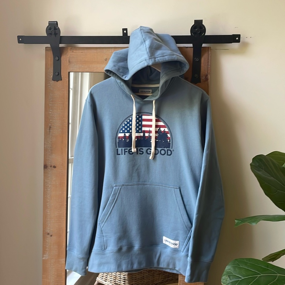 Life is Good Forest Flag Hoodie Size M